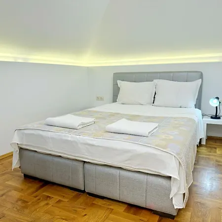 Art Vintage Apartment Burgas