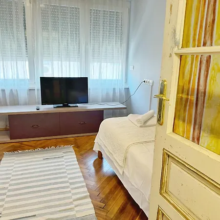 Apartment Art Vintage *